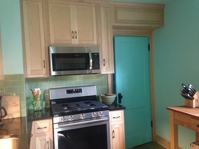 Kitchen cabinets and appliances after remodel